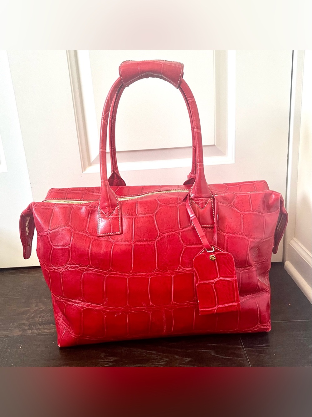Vintage Dooney & Bourke Red Croc Embossed Leather Satchel / Tote with Lock & Key - Picture 2 of 16